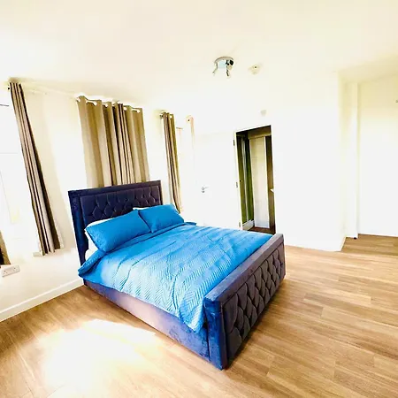 Mika Accommodation London Exterior foto